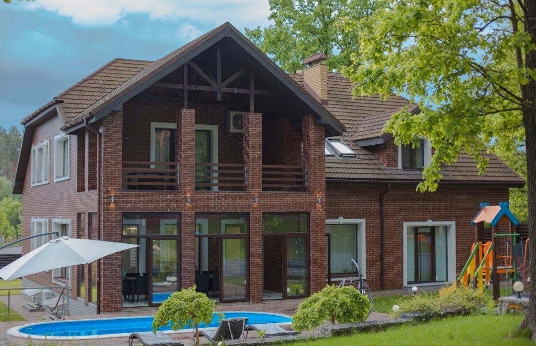 Дом посуточно 350 м², Тулузы ул., 14