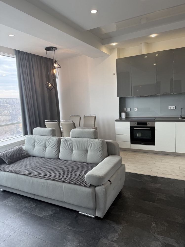 Аренда 2-комнатной квартиры 52 м², Староказацкая ул.