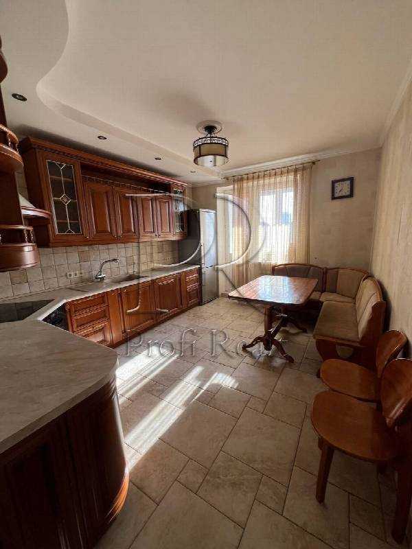 Продажа 3-комнатной квартиры 106 м², Петра Григоренко просп., 28