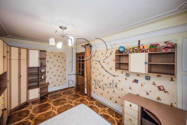 Продажа 3-комнатной квартиры 77 м², Николая Ушакова ул., 12