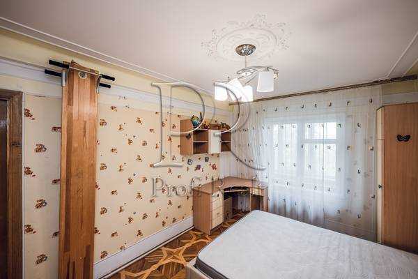 Продажа 3-комнатной квартиры 77 м², Николая Ушакова ул., 12