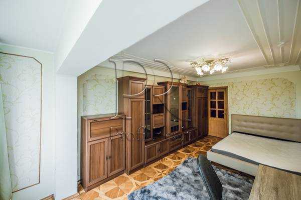 Продажа 3-комнатной квартиры 77 м², Николая Ушакова ул., 12
