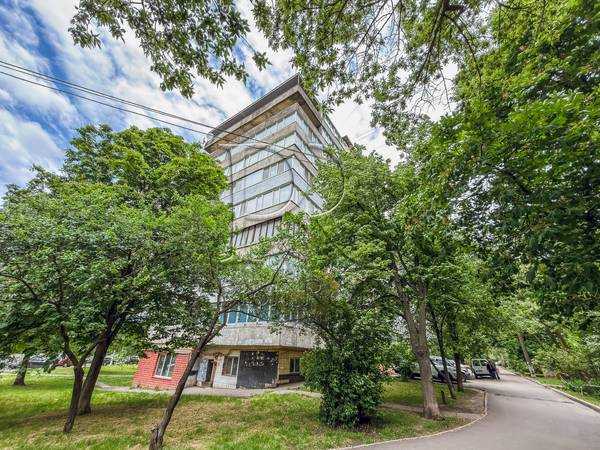 Продажа 3-комнатной квартиры 77 м², Николая Ушакова ул., 12