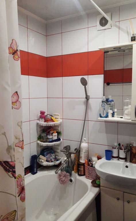 Продаж 1-кімнатної квартири 36 м², Небесної Сотні вул.