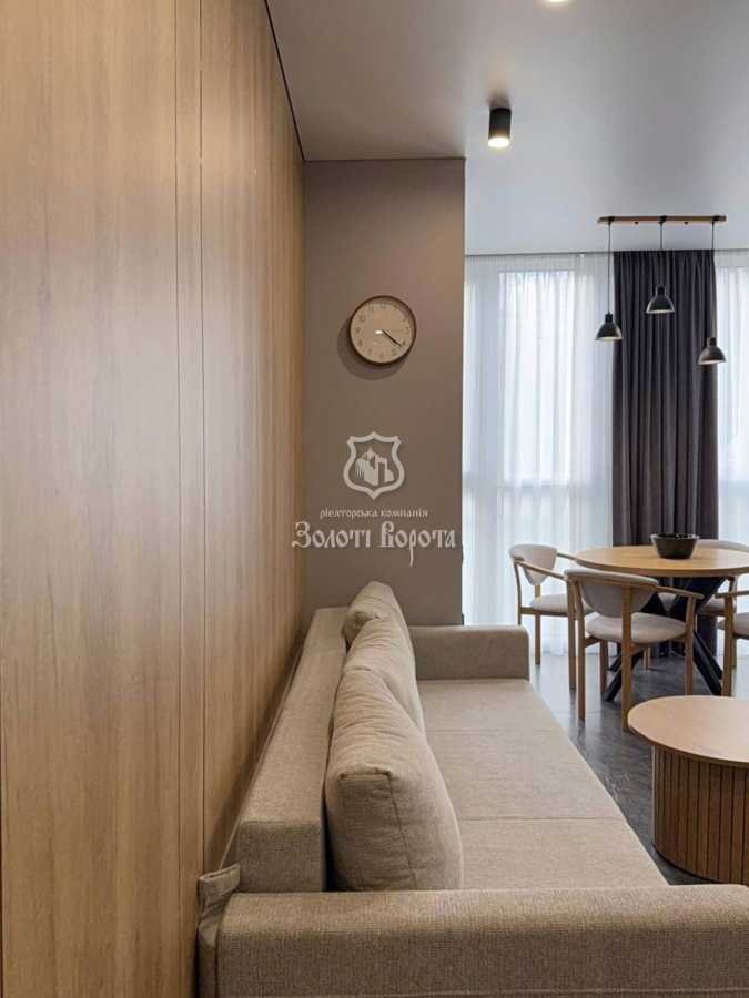 Продажа 1-комнатной квартиры 41 м², Метрологическая ул., 107