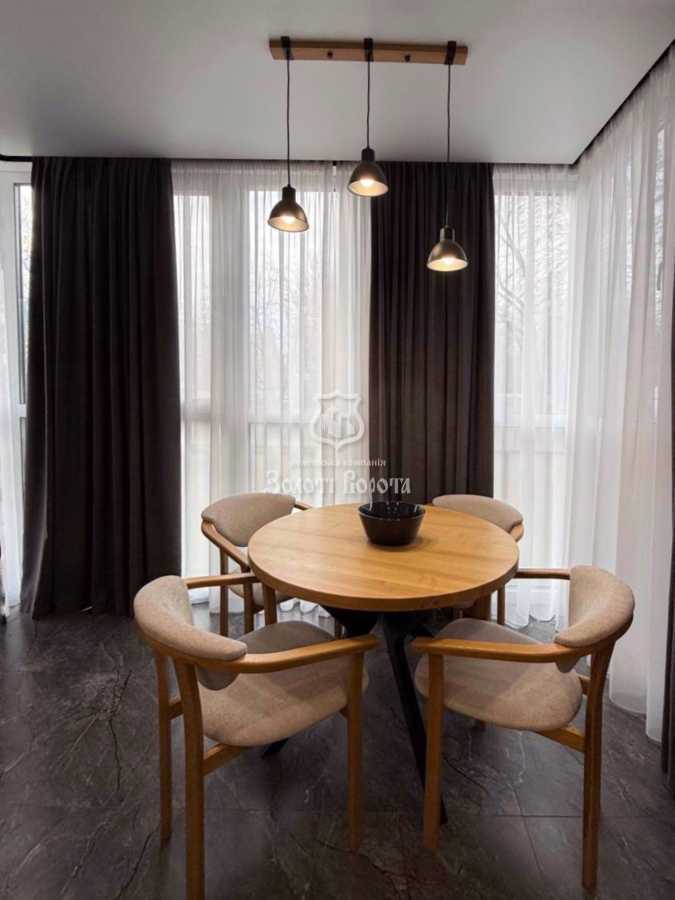 Продажа 1-комнатной квартиры 41 м², Метрологическая ул., 107