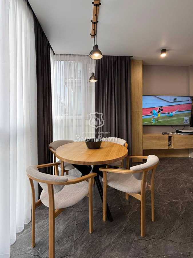 Продажа 1-комнатной квартиры 41 м², Метрологическая ул., 107