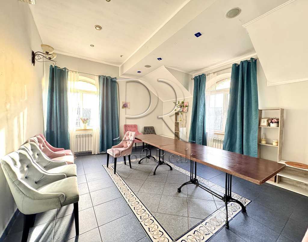 Продажа дома 272 м², Свято-Покровская ул.
