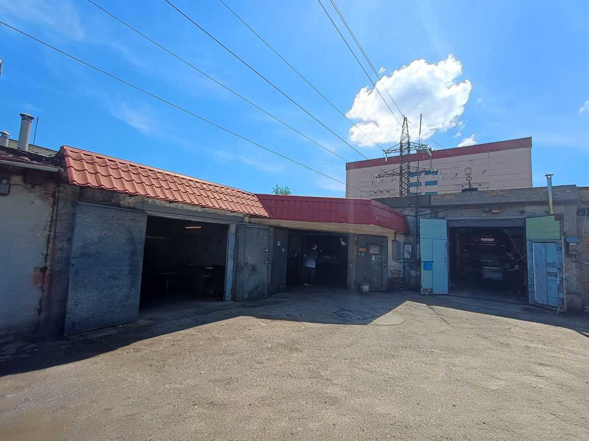Продаж приміщення вільного призначення 225 м², Миколи Закревського вул., 93
