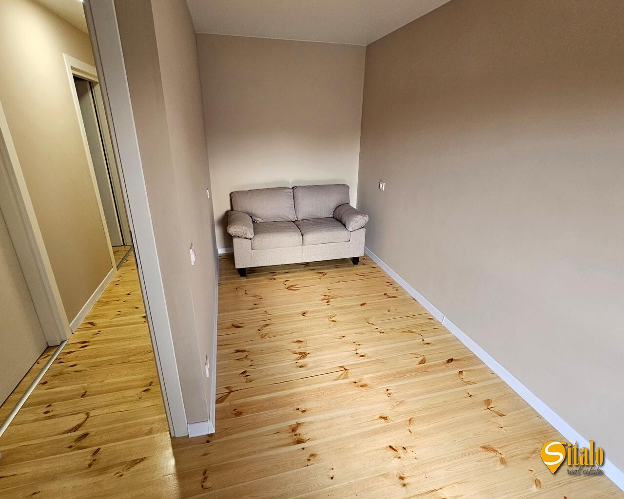 Продажа 3-комнатной квартиры 100 м², 52-я Садовая ул.