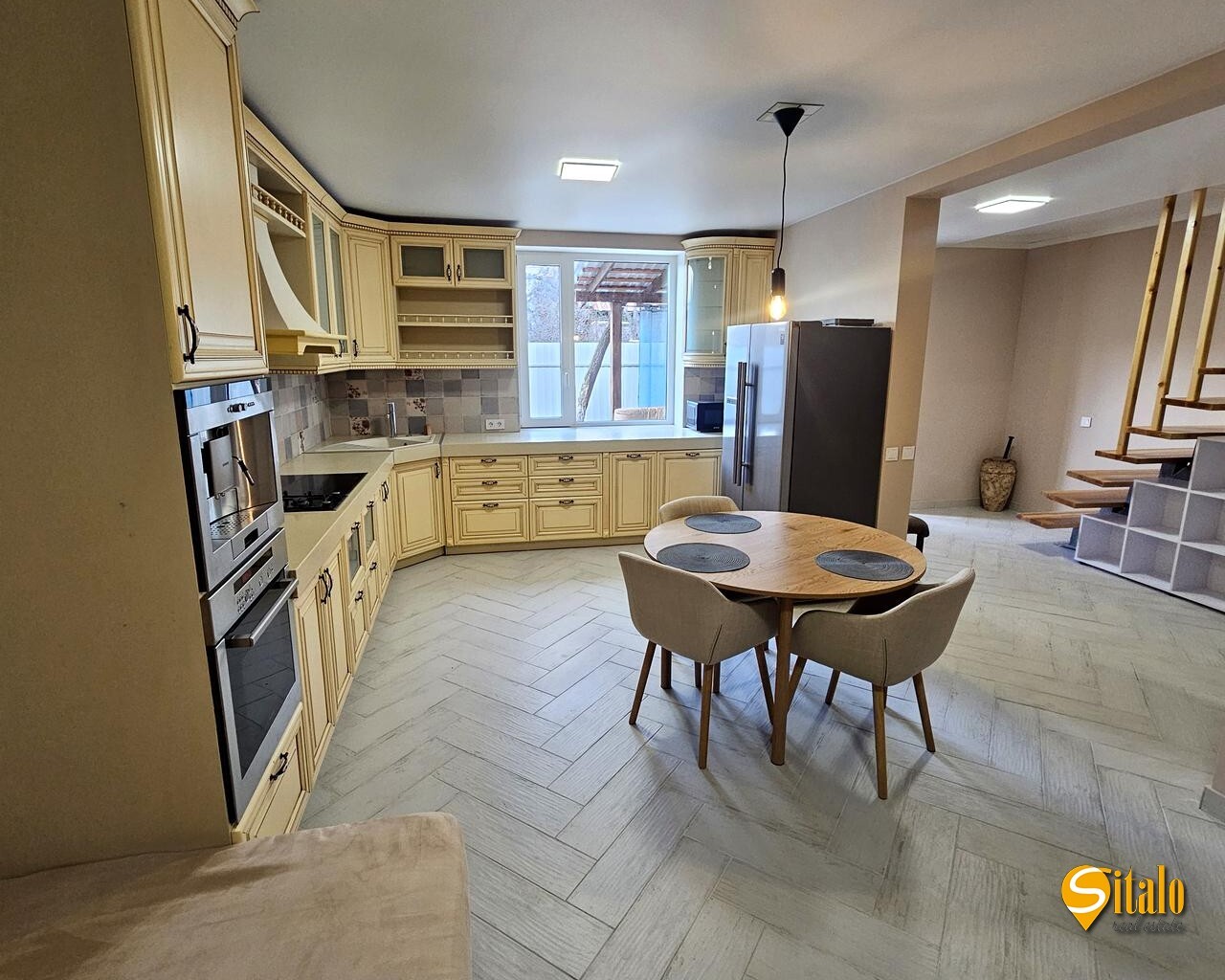 Продажа 3-комнатной квартиры 100 м², 52-я Садовая ул.