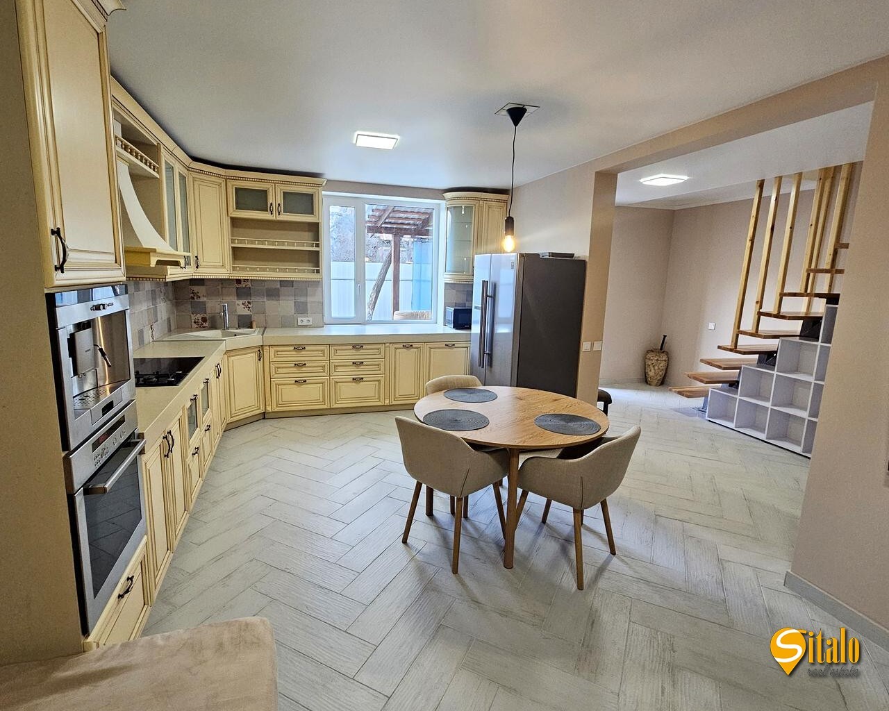 Продаж будинку 400 м², 52-а Садова вул.