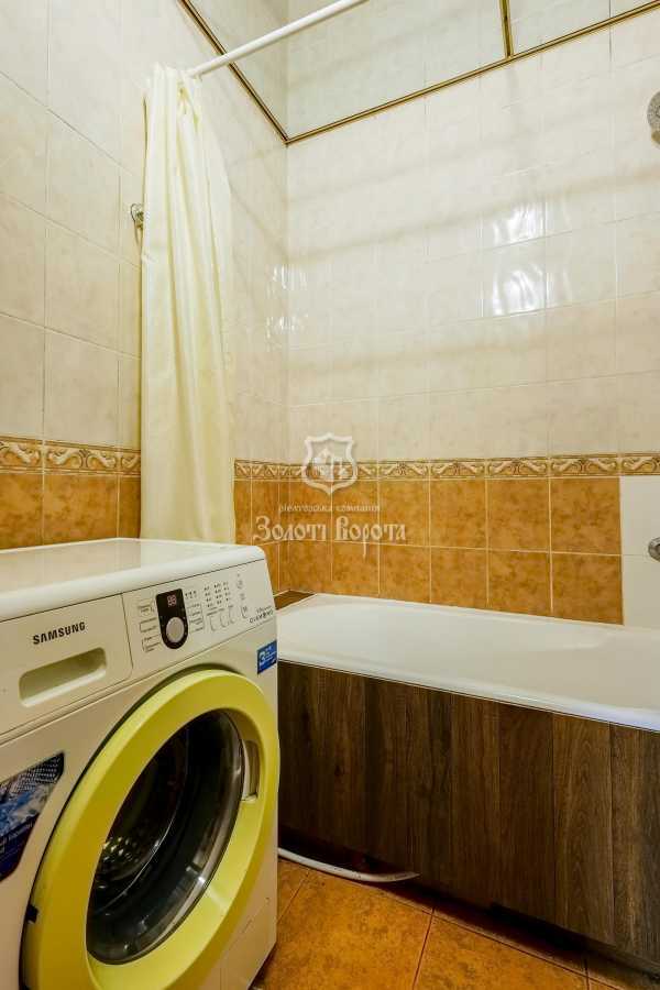 Продажа 3-комнатной квартиры 73.7 м², Николая Садовского ул., 12