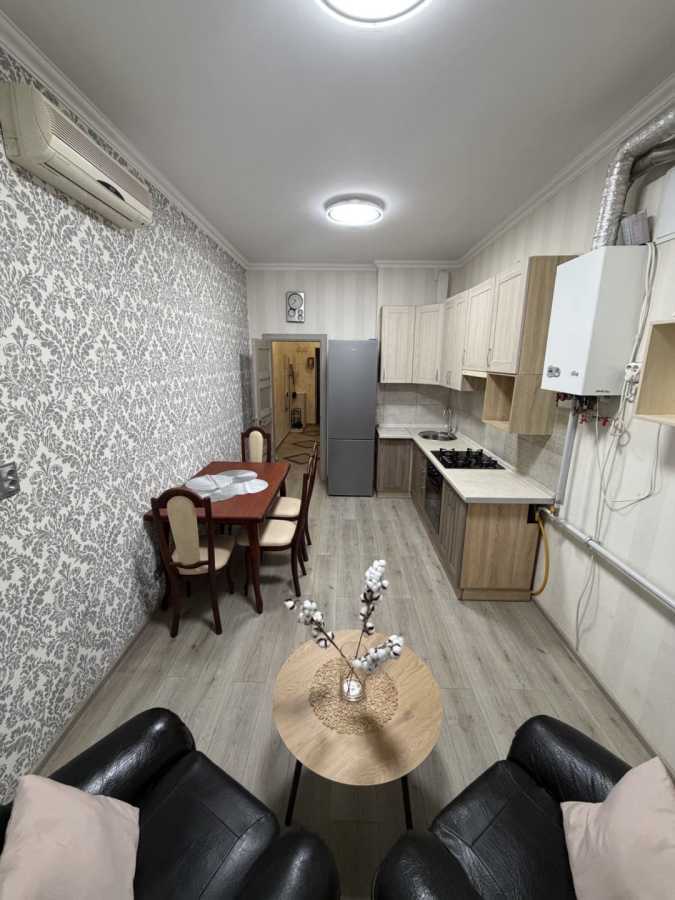 Аренда 1-комнатной квартиры 48.3 м², Академика Ефремова ул., 8а