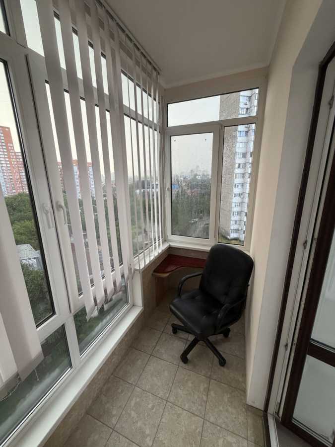 Аренда 1-комнатной квартиры 48.3 м², Академика Ефремова ул., 8а