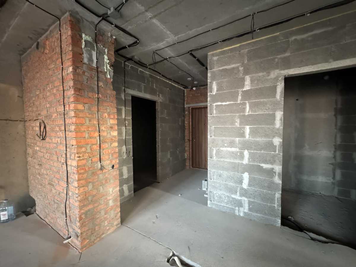 Продажа 3-комнатной квартиры 69 м², Александра Олеся ул., 8/17