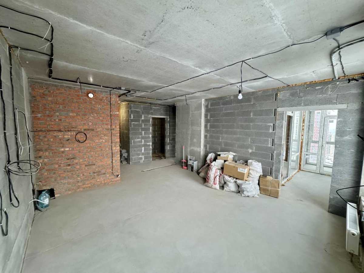 Продажа 3-комнатной квартиры 69 м², Александра Олеся ул., 8/17