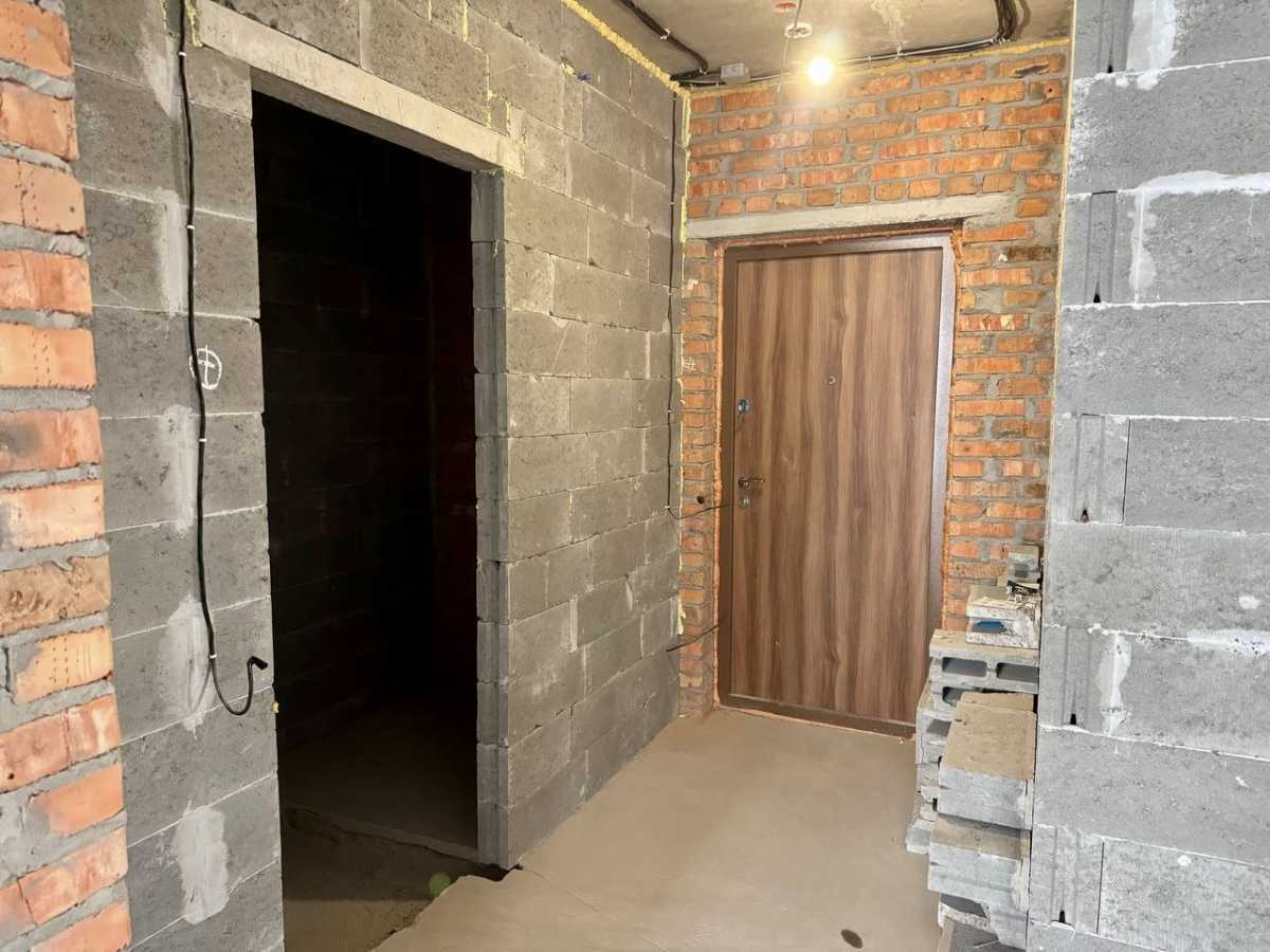 Продажа 3-комнатной квартиры 69 м², Александра Олеся ул., 8/17