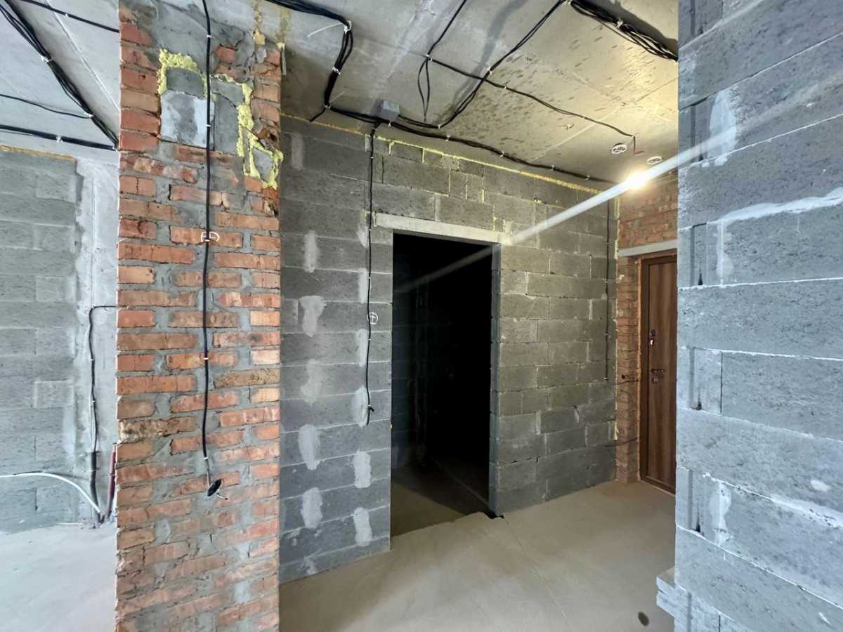 Продажа 3-комнатной квартиры 69 м², Александра Олеся ул., 8/17