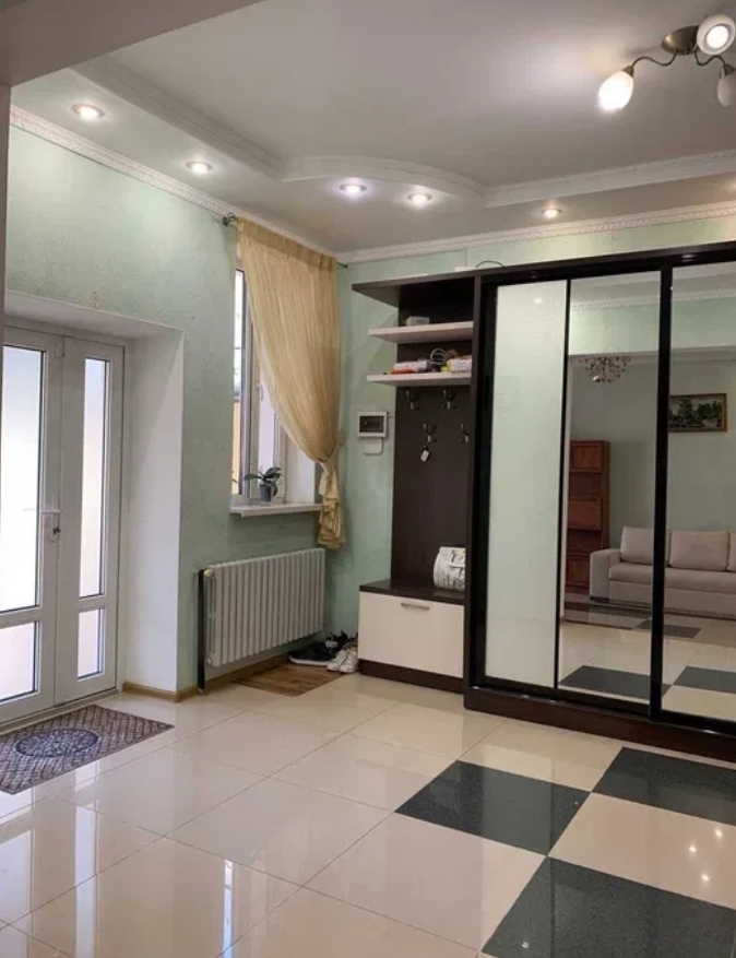 Оренда будинку 141 м², Толбухина вул.