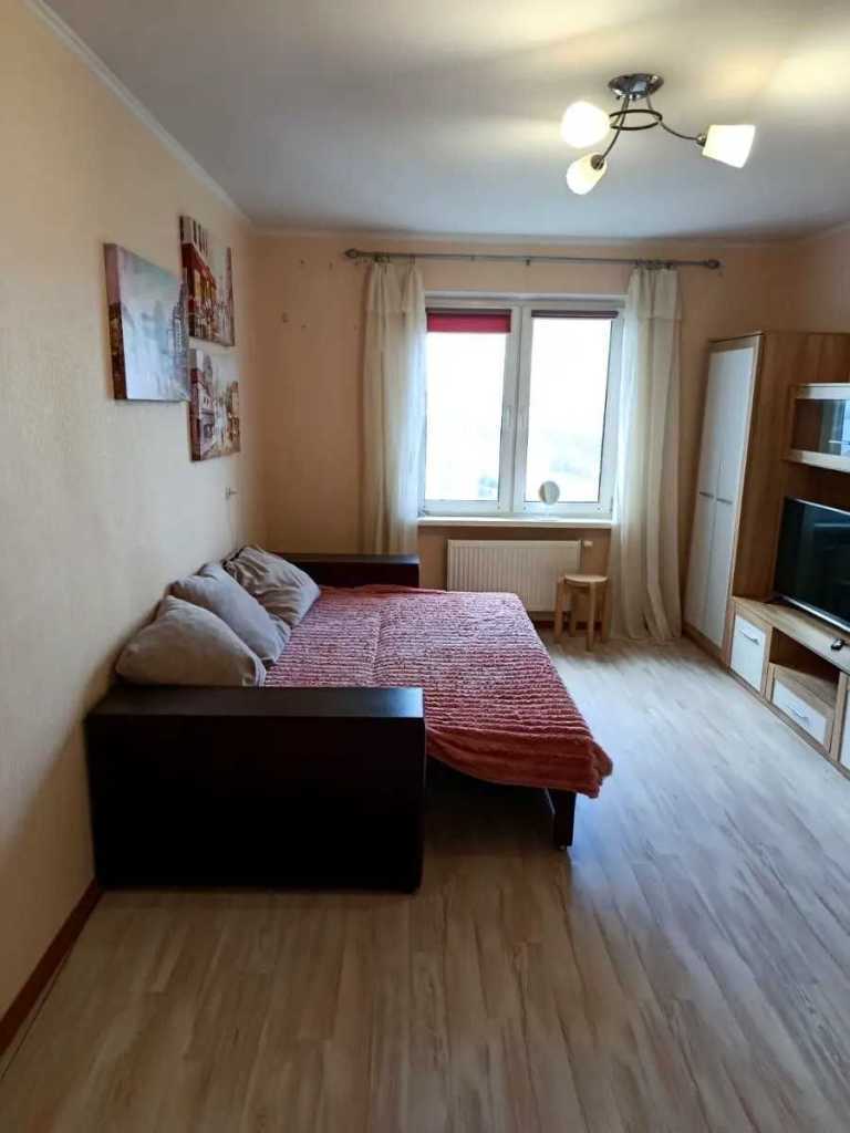 Продаж 1-кімнатної квартири 49 м², Кургузова вул., 11Б