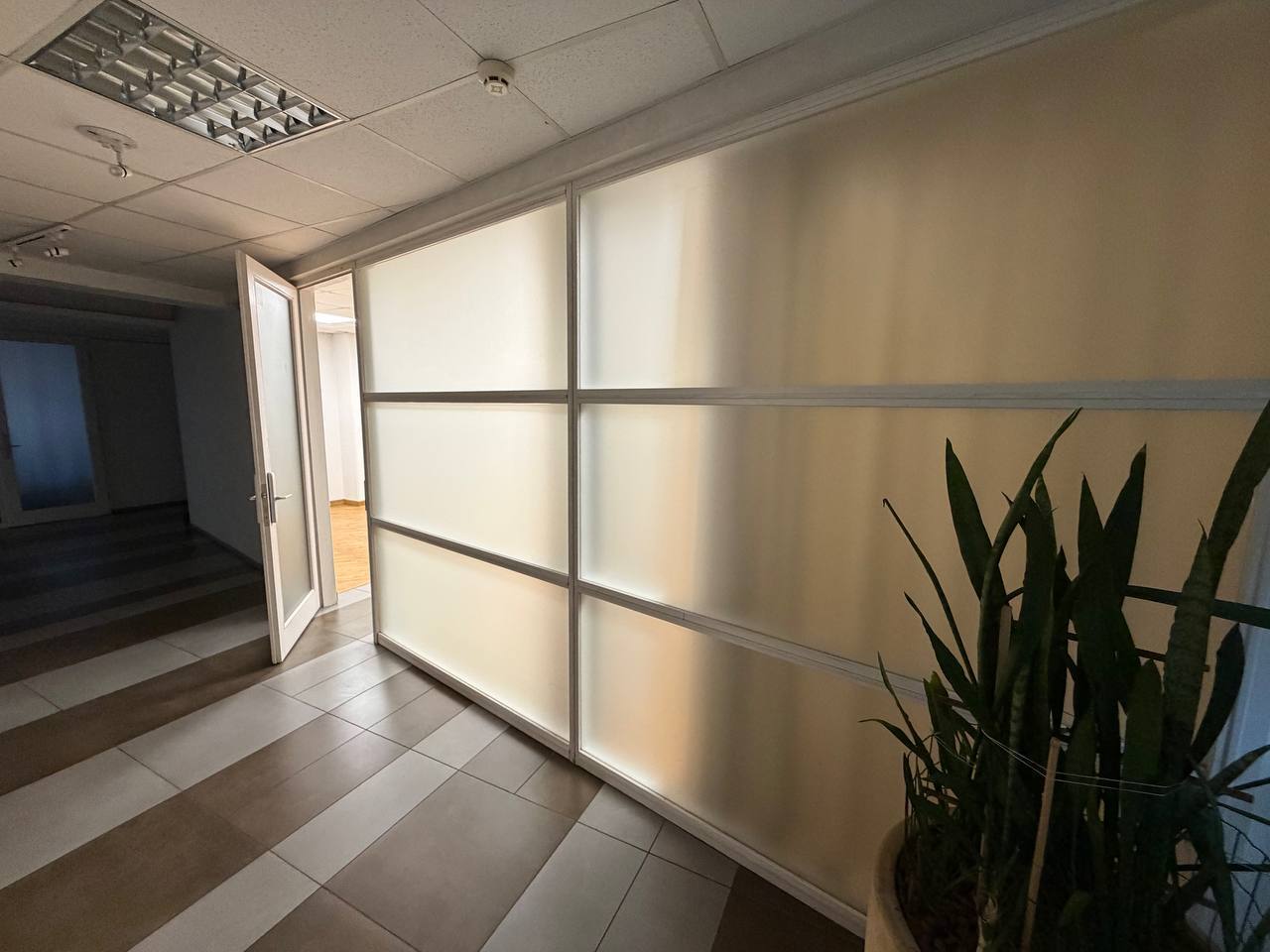 Оренда офісу 73 м², Крутогорний узвіз