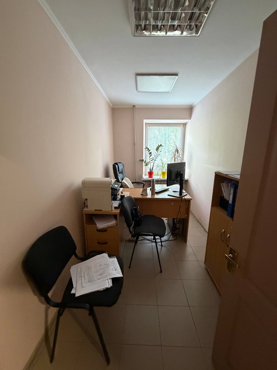 Продаж комерції 56 м², Петра Калнишевського вул., 5