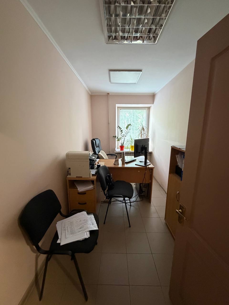 Продаж комерції 56 м², Петра Калнишевського вул., 5