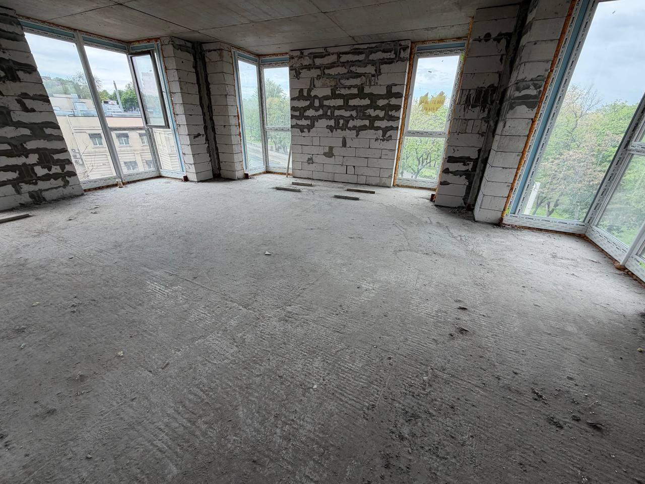 Продажа 1-комнатной квартиры 80 м², Камчатская ул.
