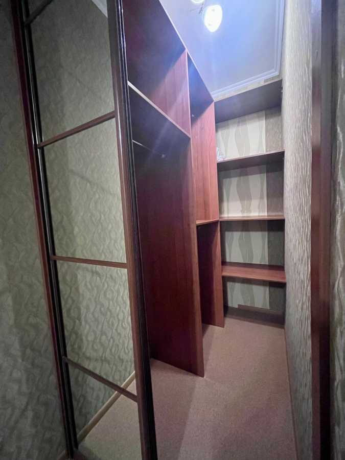 Аренда 1-комнатной квартиры 44 м², Комбинатная ул., 25