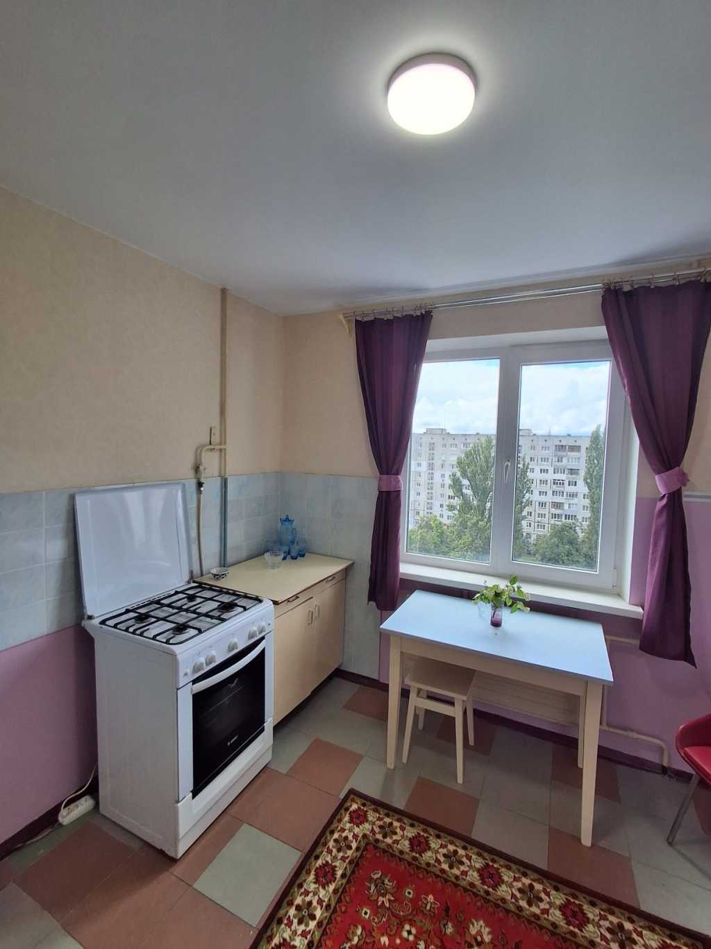Оренда 1-кімнатної квартири 36 м², Незалежності, 59