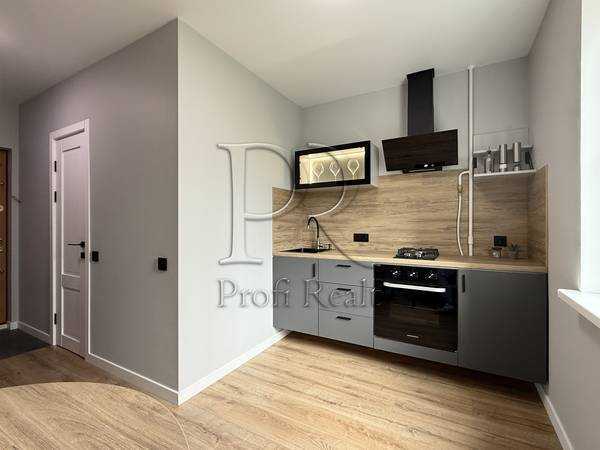 Продаж 1-кімнатної квартири 32 м², Чорнобильська вул., 18