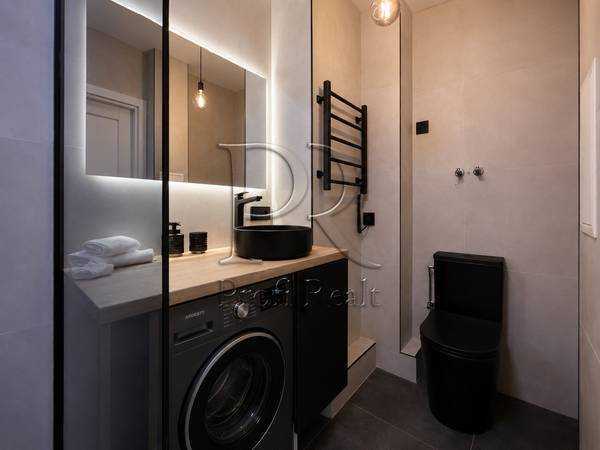 Продаж 1-кімнатної квартири 32 м², Чорнобильська вул., 18