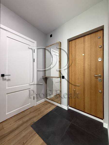 Продаж 1-кімнатної квартири 32 м², Чорнобильська вул., 18