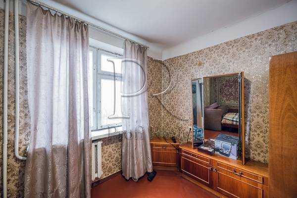 Продаж 3-кімнатної квартири 68 м², Хорольська вул., 10