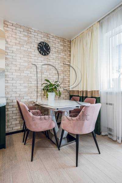 Продажа 1-комнатной квартиры 33 м², Метрологическая ул., 62