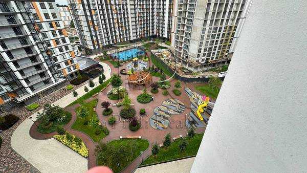Продаж 1-кімнатної квартири 35 м², Європейська (Жовтнева) вул., 32/1Б