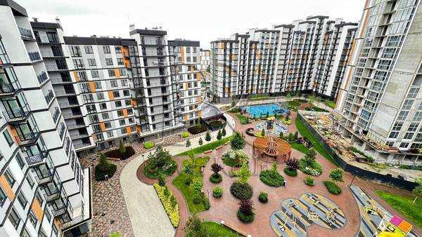 Продаж 1-кімнатної квартири 35 м², Європейська (Жовтнева) вул., 32/1Б