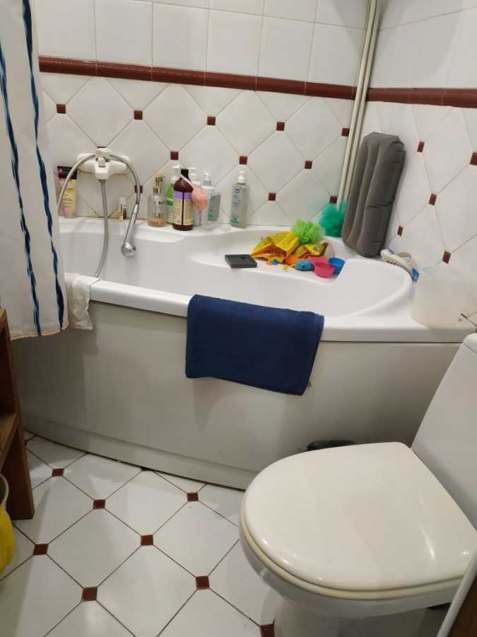 Продаж 2-кімнатної квартири 48.6 м², Васильківська вул., 11/11