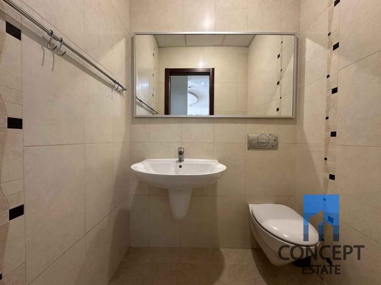 Аренда 4-комнатной квартиры 129 м², Василия Жуковского ул.