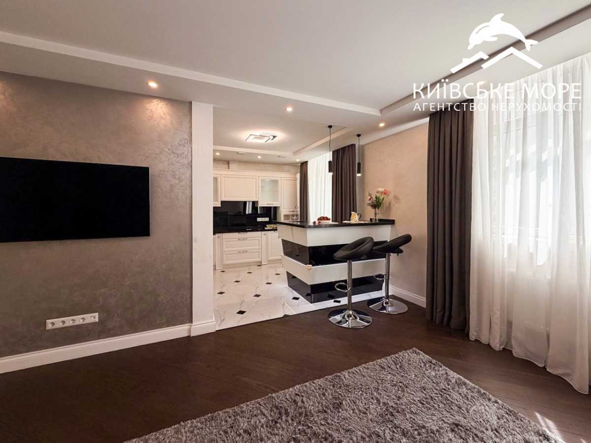 Продажа 3-комнатной квартиры 92 м², Воскресенская ул., 16Б