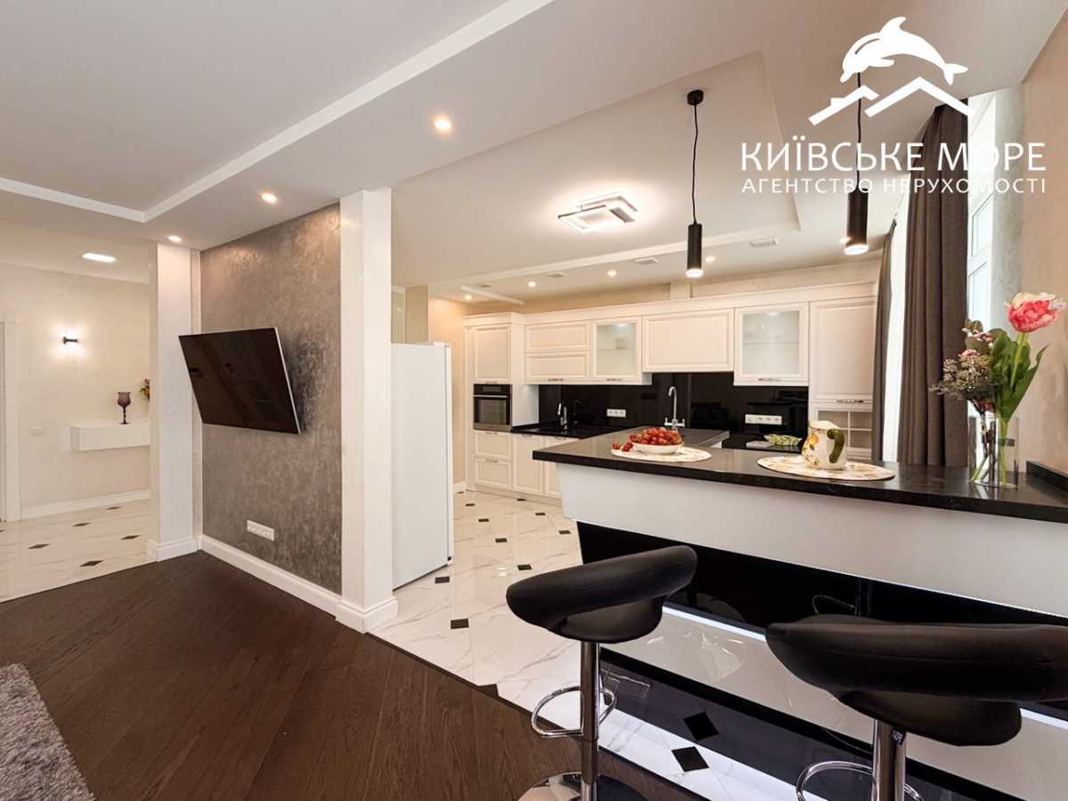Продажа 3-комнатной квартиры 92 м², Воскресенская ул., 16Б