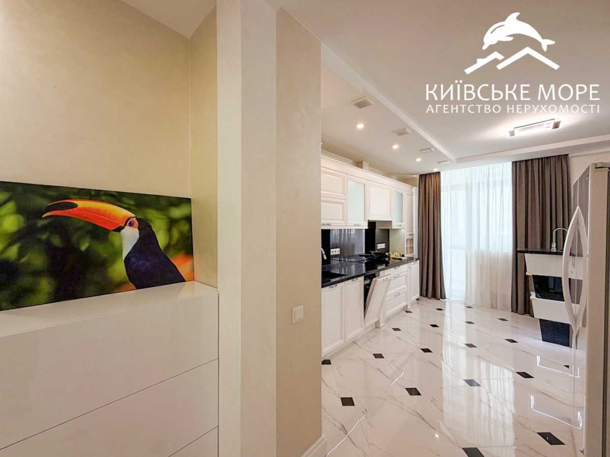 Продажа 3-комнатной квартиры 92 м², Воскресенская ул., 16Б