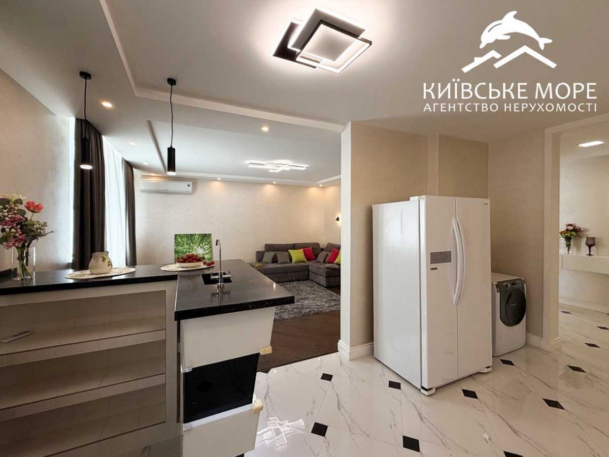 Продажа 3-комнатной квартиры 92 м², Воскресенская ул., 16Б