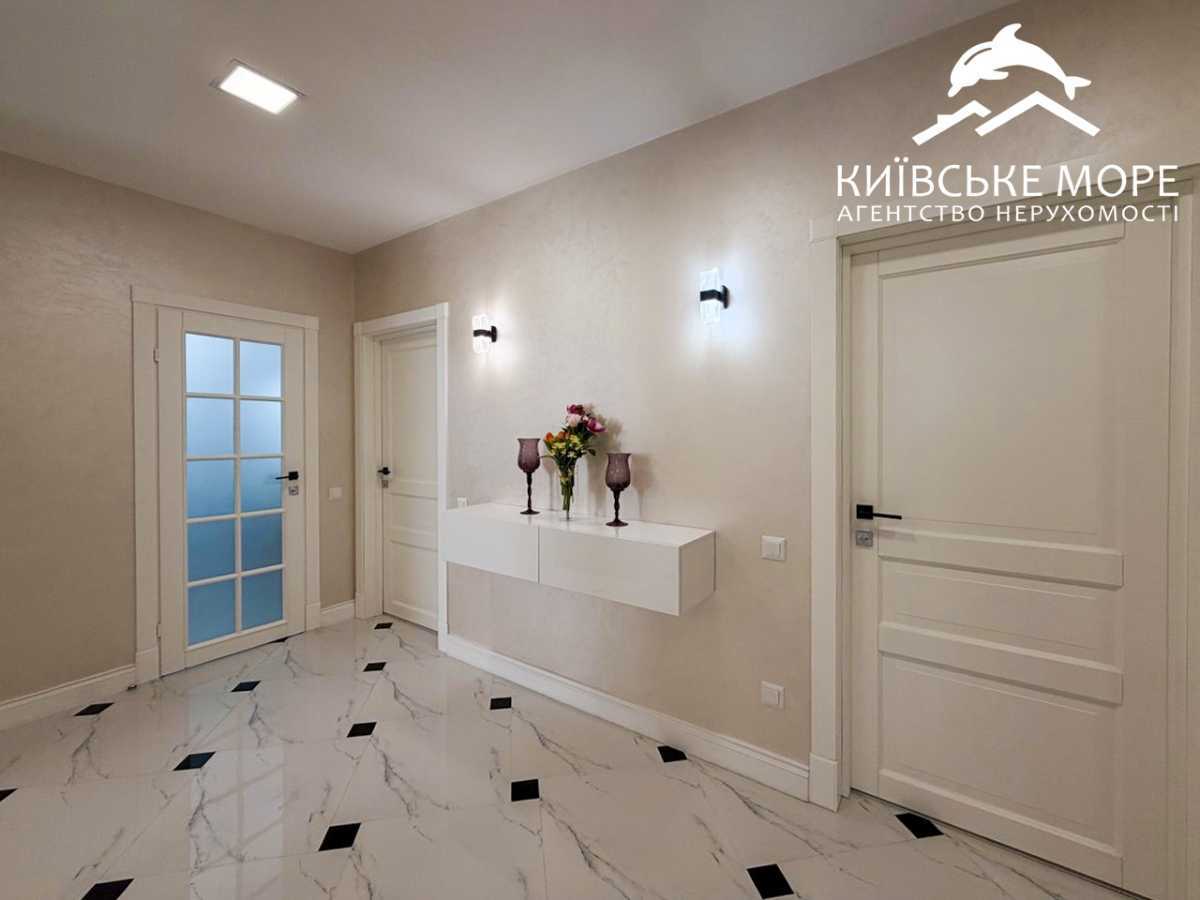 Продажа 3-комнатной квартиры 92 м², Воскресенская ул., 16Б