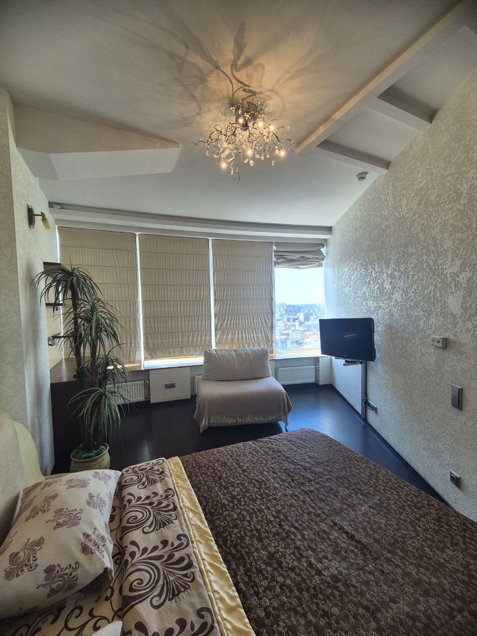 Продажа 2-комнатной квартиры 67 м², Глинки ул.