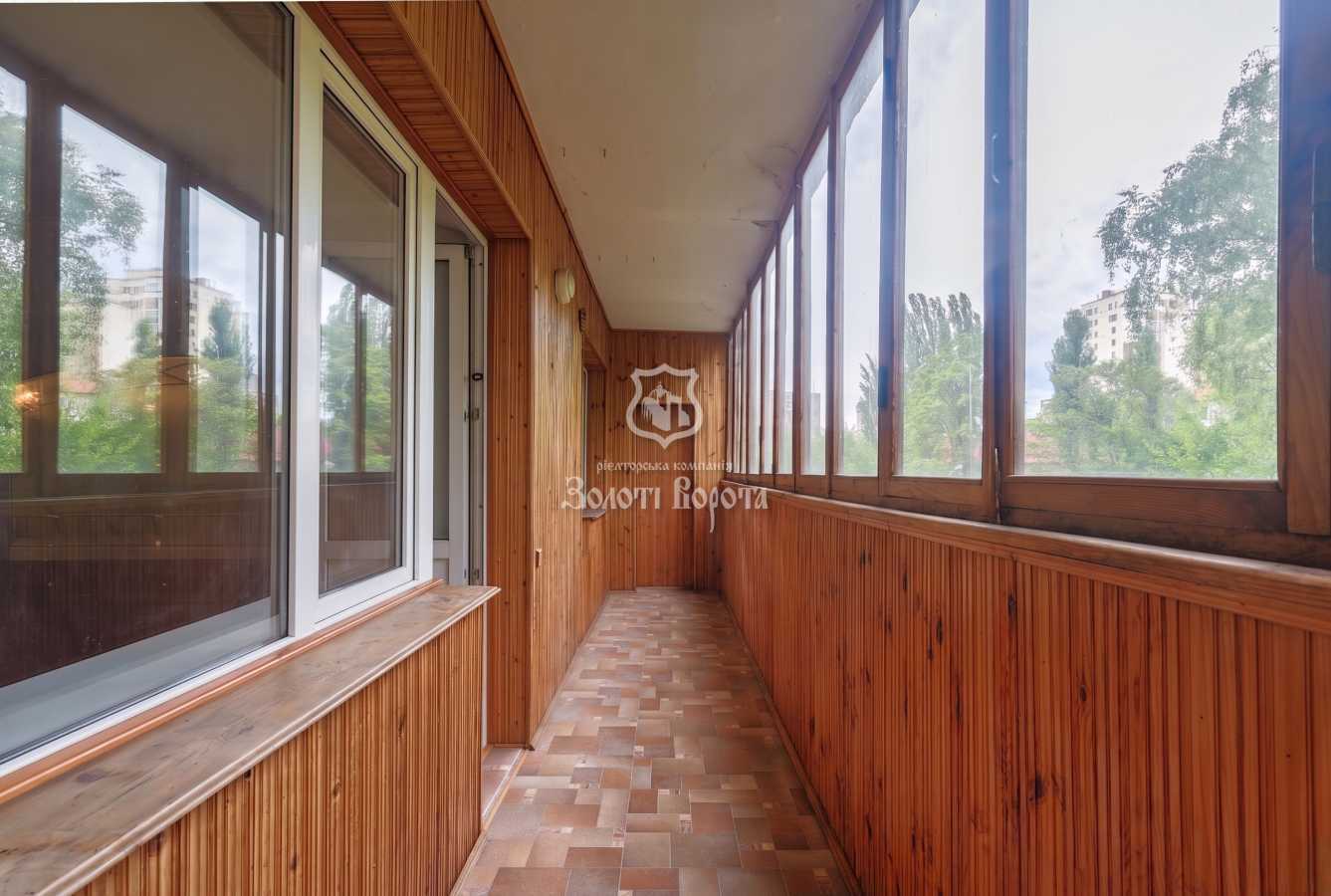 Продажа 3-комнатной квартиры 98.4 м², Олеся Гончара ул., 62