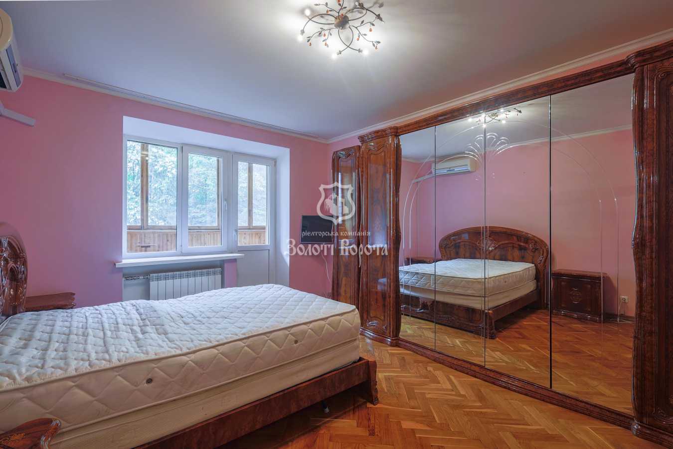 Продажа 3-комнатной квартиры 98.4 м², Олеся Гончара ул., 62