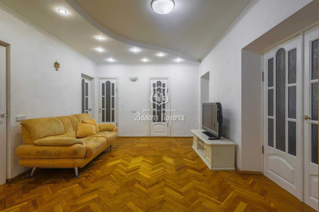 Продажа 3-комнатной квартиры 98.4 м², Олеся Гончара ул., 62