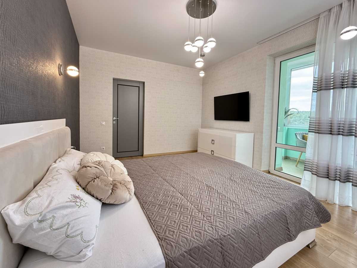 Продаж 3-кімнатної квартири 79.7 м², Лісова вул., 6Б